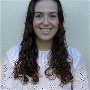 Profesora titulada en Educación Primaria Bilingüe, mención en inglés